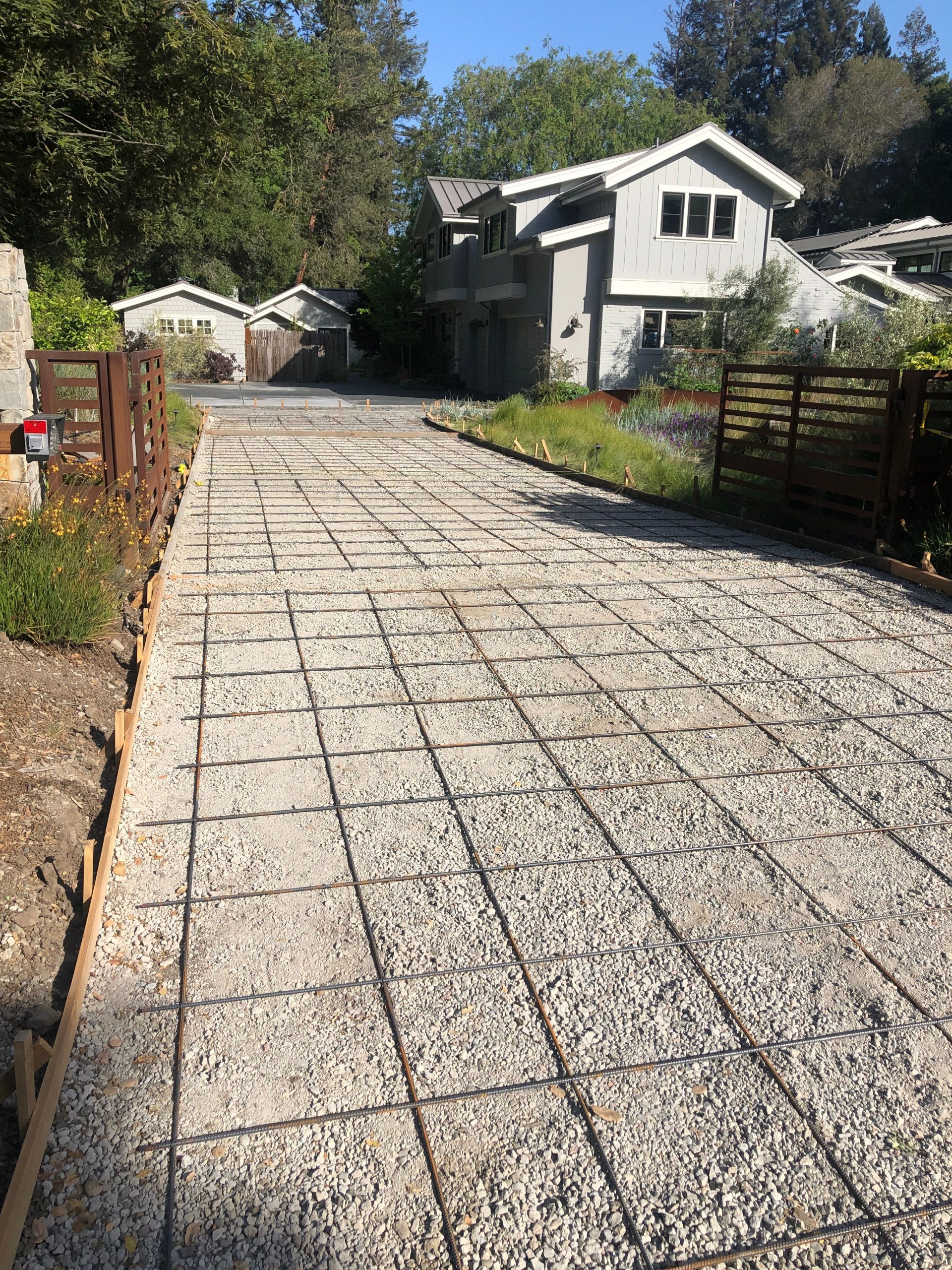 Residential Driveway Paving & Replacement
